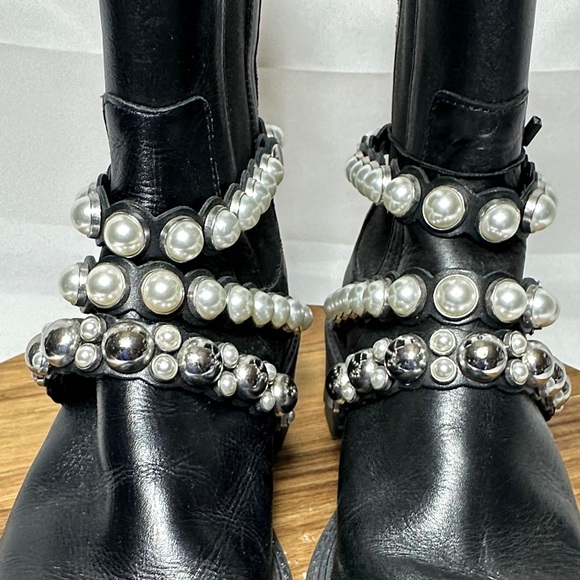 Zara Pearl Strap Black Leather Low Heel Chelsea Boots Women's size 39 (8.5 US) - Picture 7 of 11
